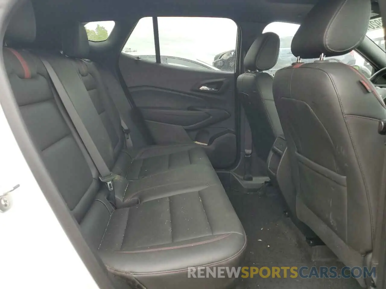 11 Photograph of a damaged car KL77LJE21RC156028 CHEVROLET TRAX 2RS 2024