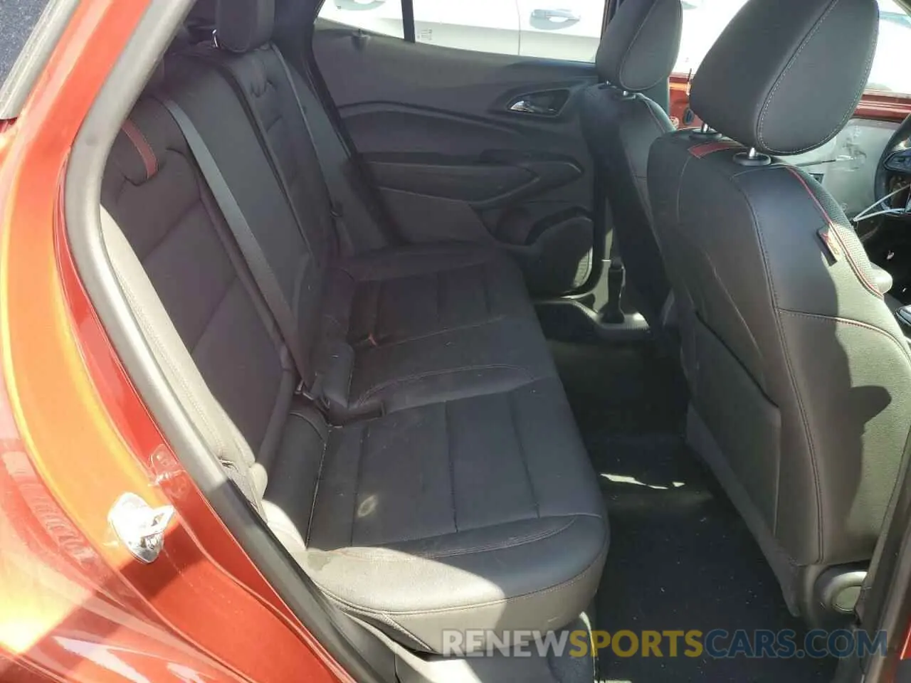 10 Photograph of a damaged car KL77LJE22RC226698 CHEVROLET TRAX 2RS 2024