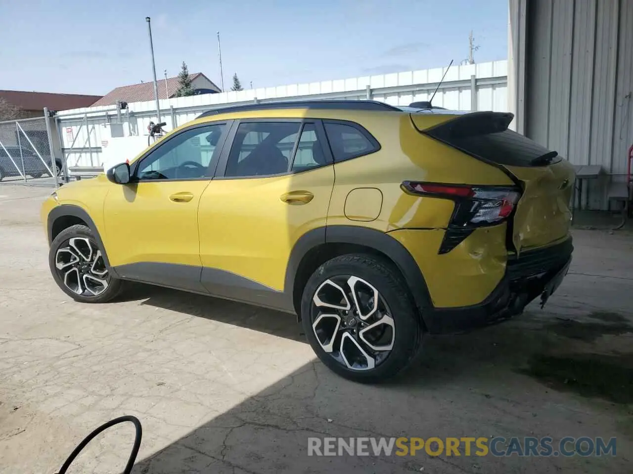 2 Photograph of a damaged car KL77LJE24RC225097 CHEVROLET TRAX 2RS 2024