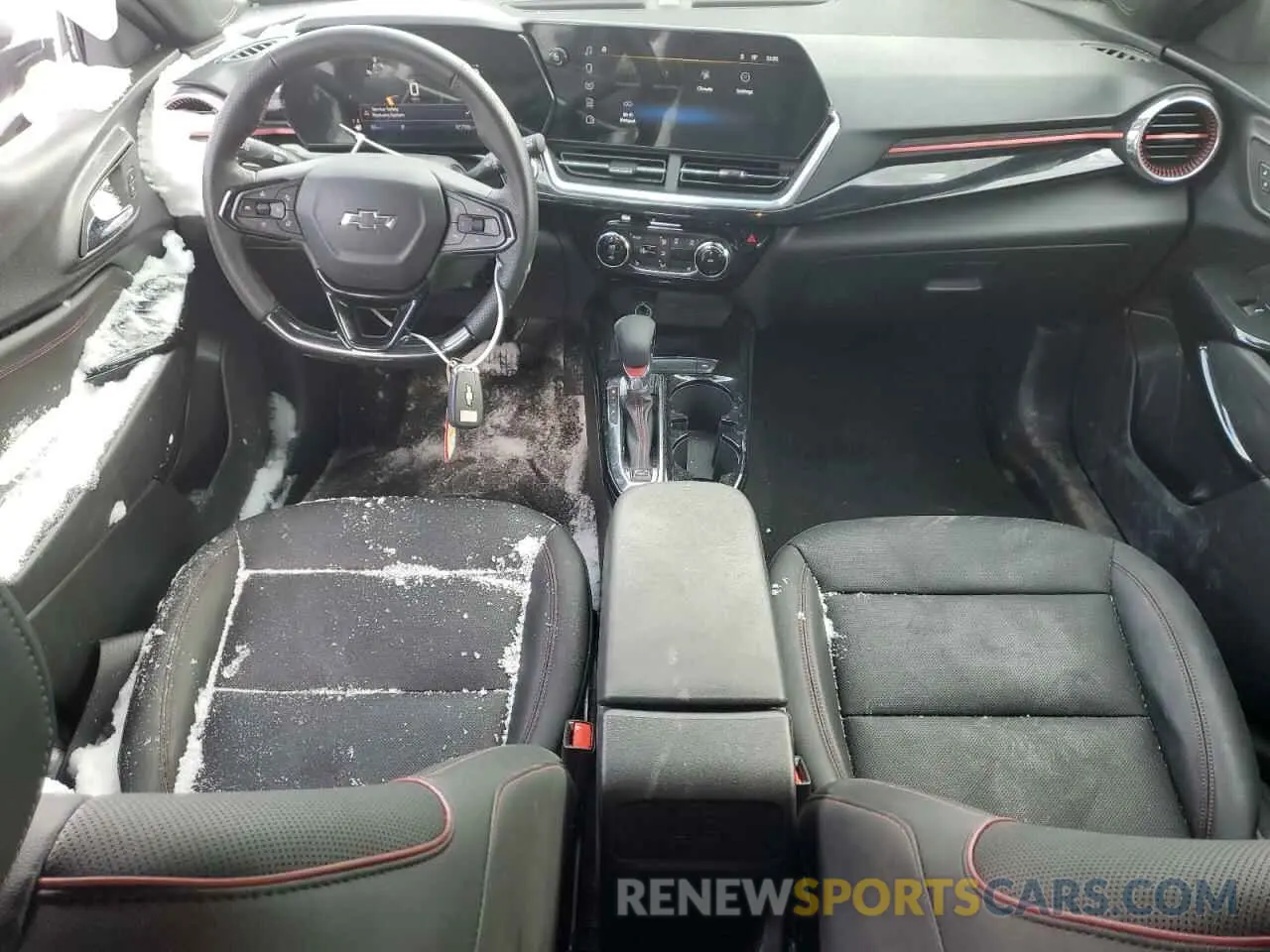 8 Photograph of a damaged car KL77LJE26RC213372 CHEVROLET TRAX 2RS 2024