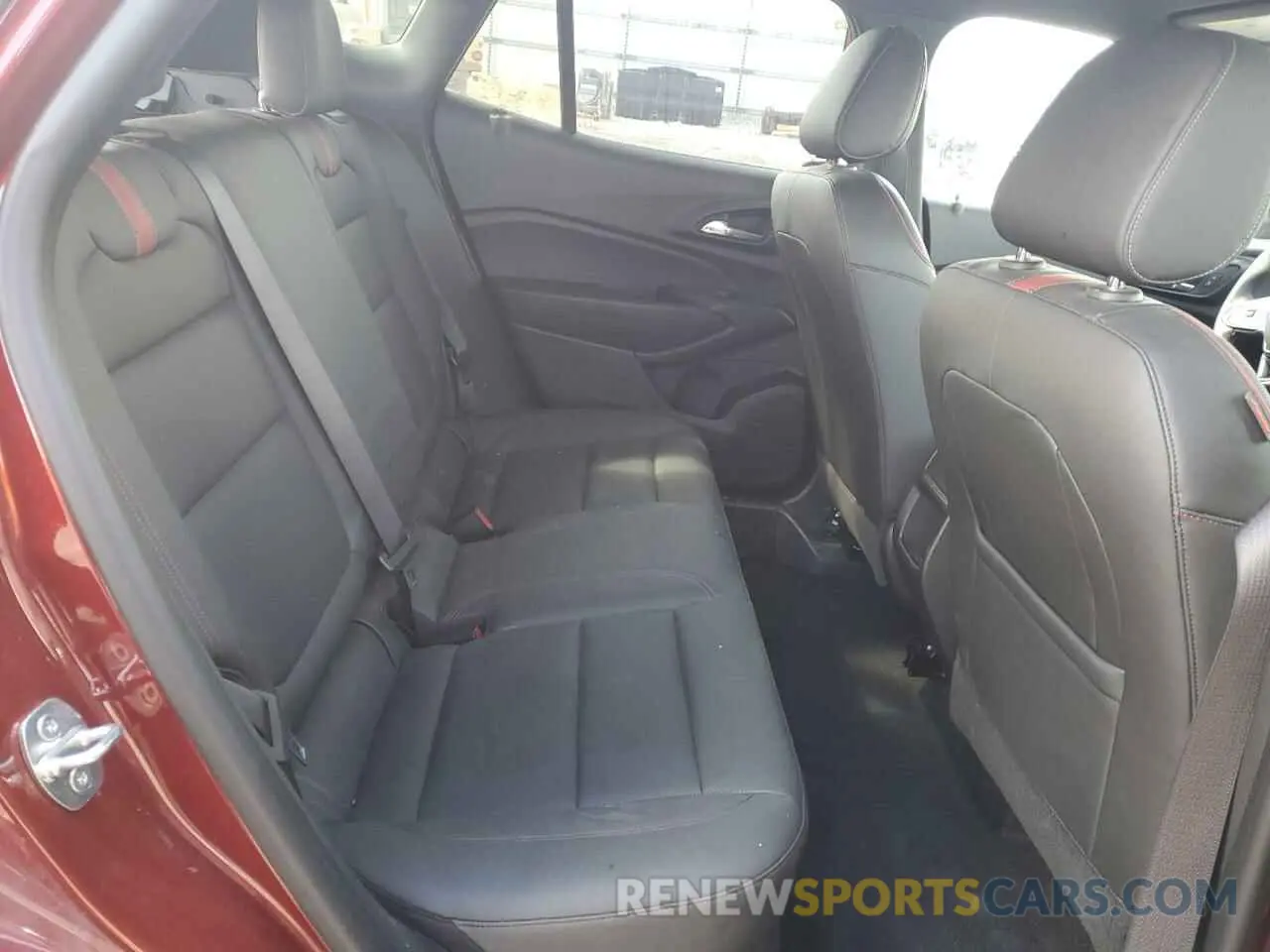 10 Photograph of a damaged car KL77LJE27RC007655 CHEVROLET TRAX 2RS 2024