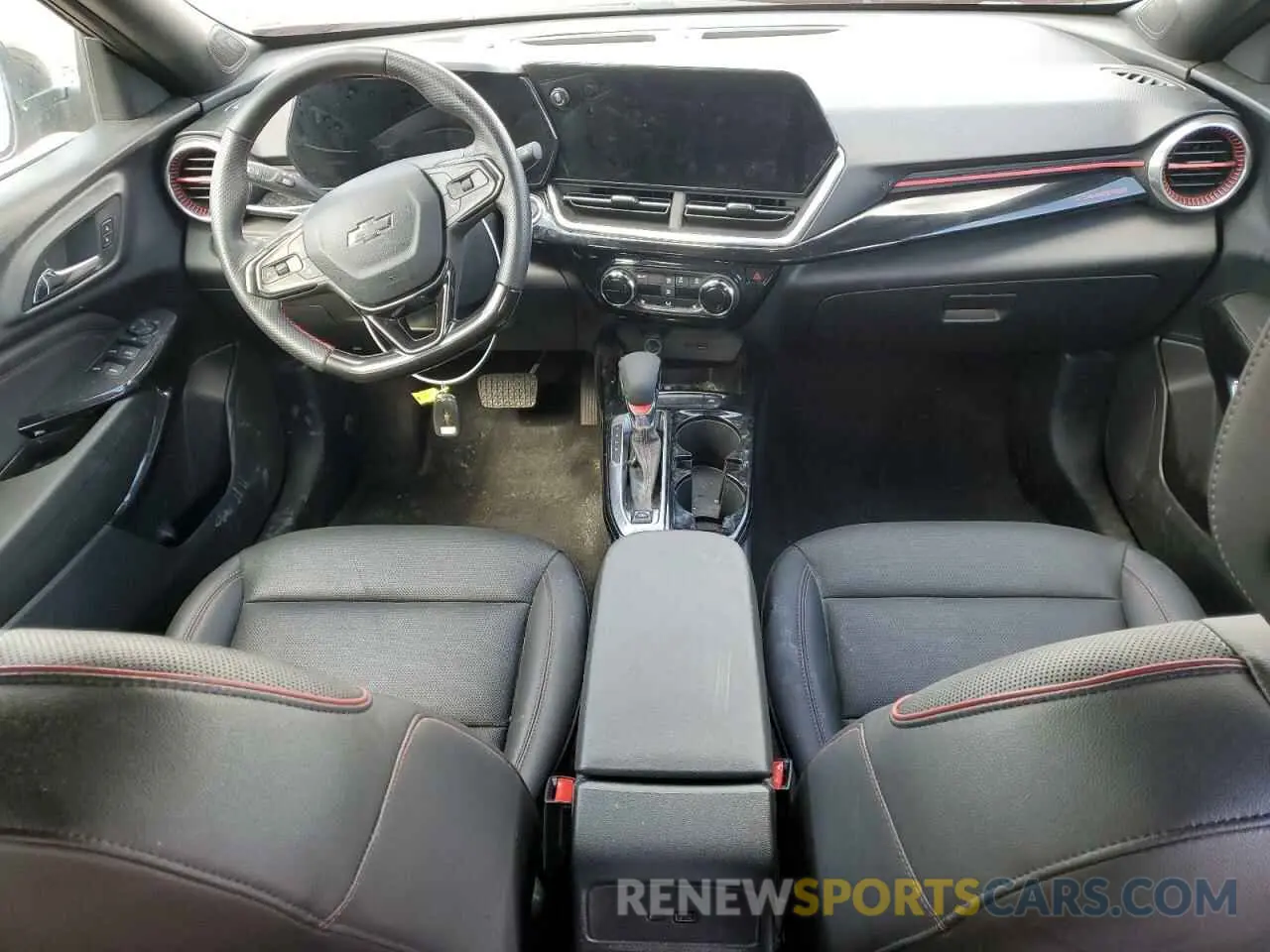 8 Photograph of a damaged car KL77LJE27RC007655 CHEVROLET TRAX 2RS 2024