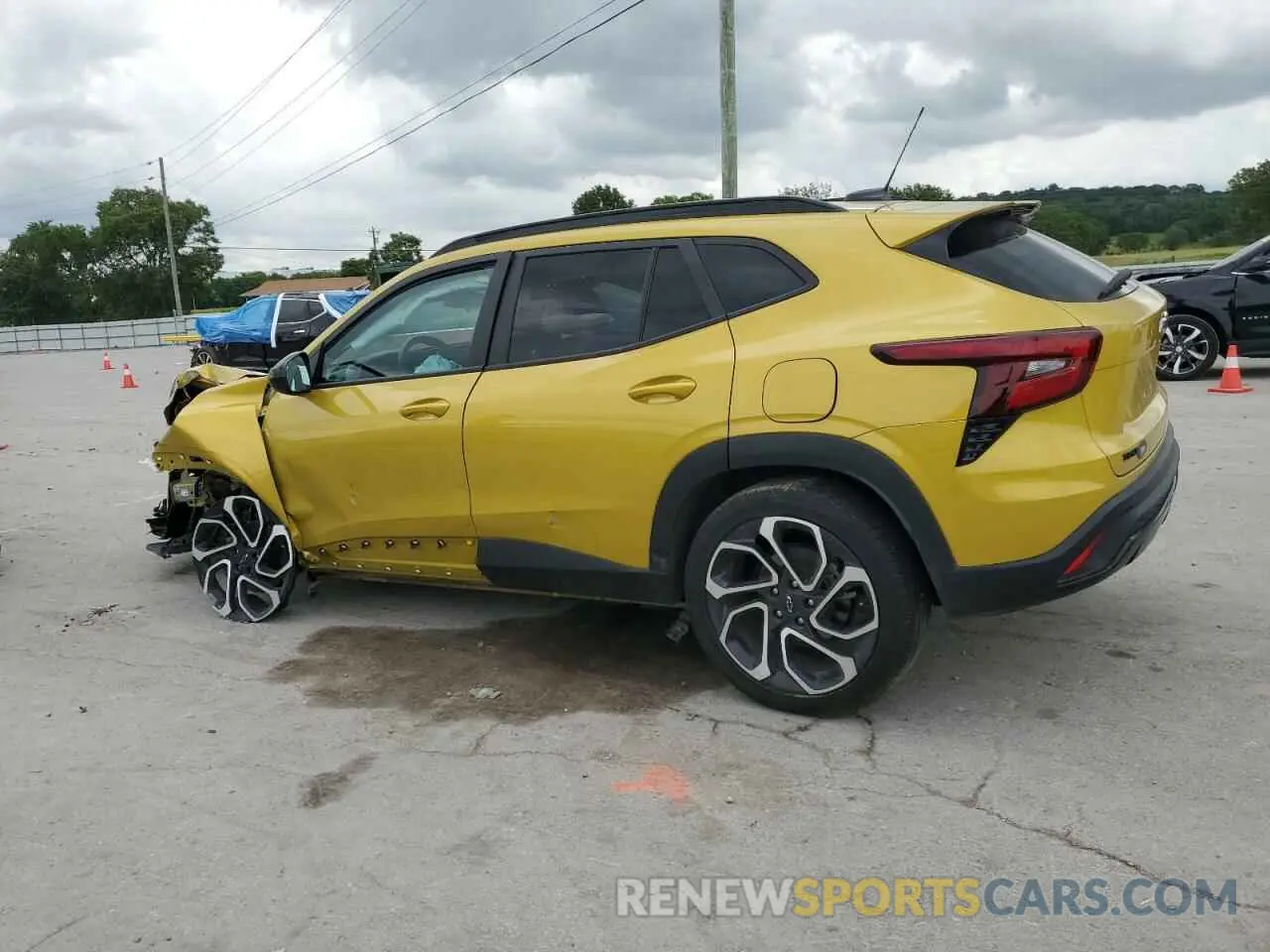 2 Photograph of a damaged car KL77LJE28RC045718 CHEVROLET TRAX 2RS 2024