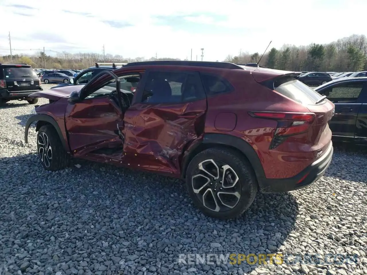 2 Photograph of a damaged car KL77LJE28RC130932 CHEVROLET TRAX 2RS 2024