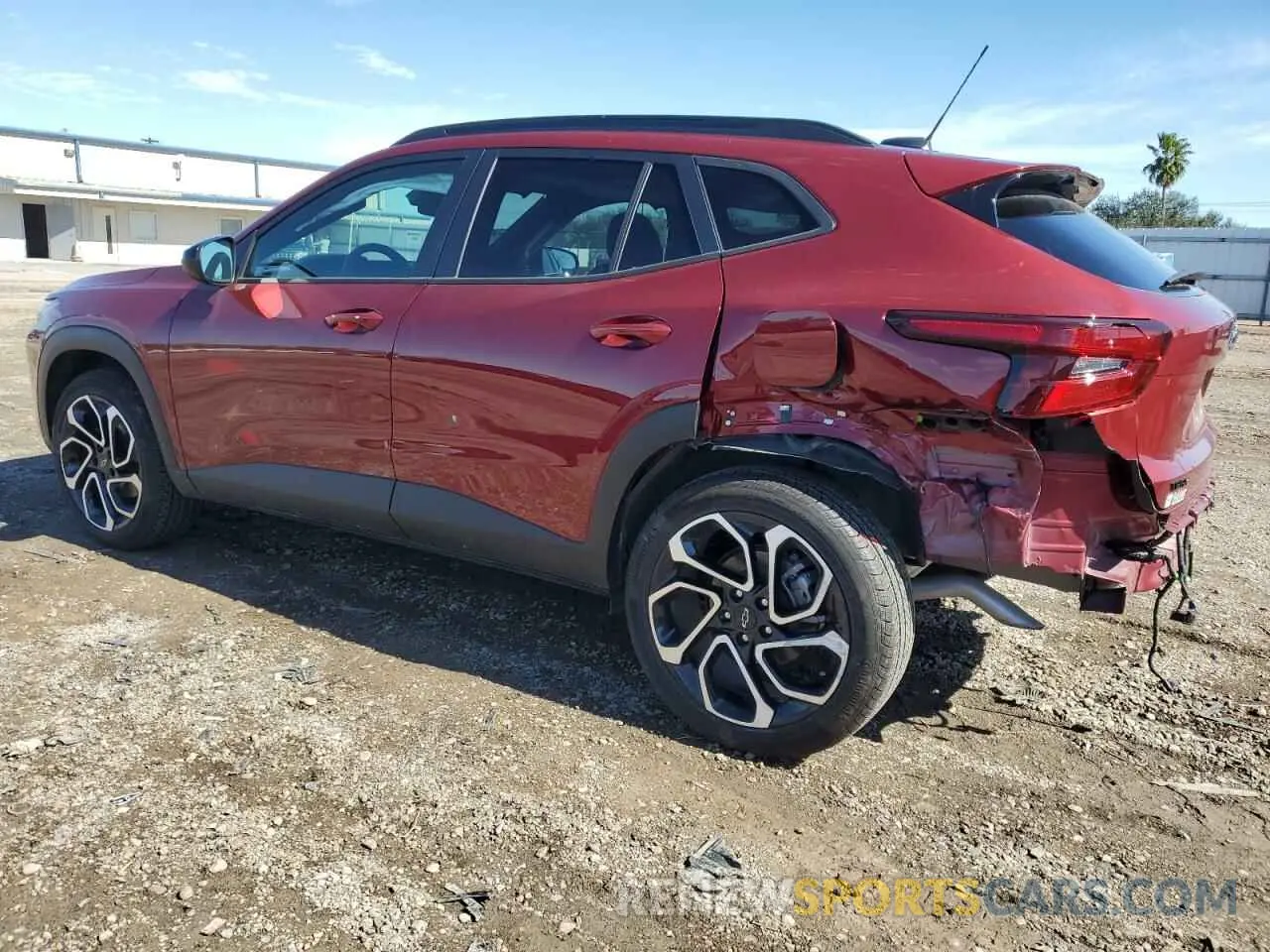 2 Photograph of a damaged car KL77LJE29RC148730 CHEVROLET TRAX 2RS 2024