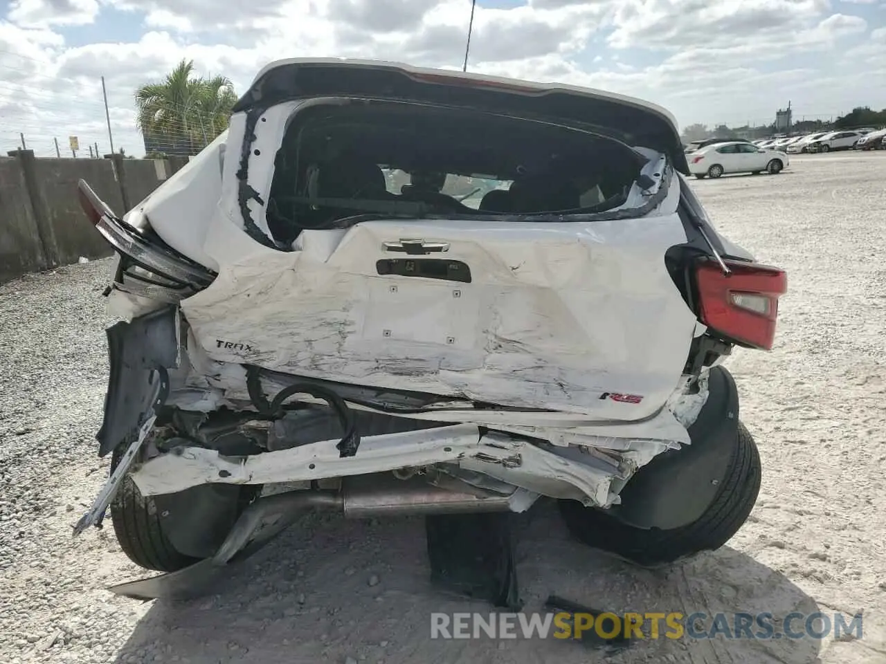 6 Photograph of a damaged car KL77LJEP0SC053958 CHEVROLET TRAX 2RS 2025