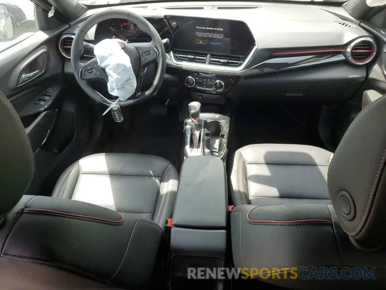 8 Photograph of a damaged car KL77LJEP3SC093709 CHEVROLET TRAX 2RS 2025
