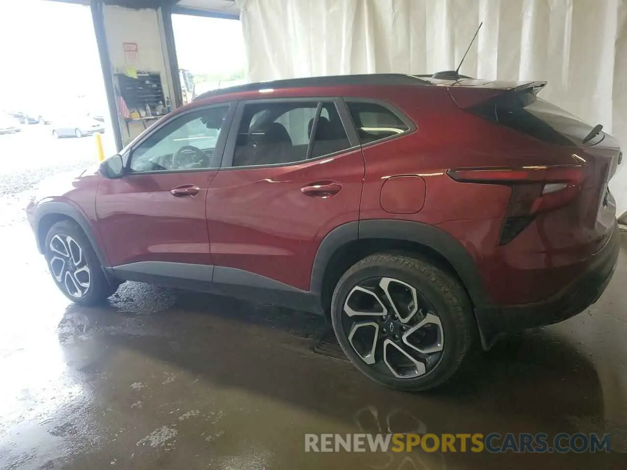 2 Photograph of a damaged car KL77LJEP4SC077194 CHEVROLET TRAX 2RS 2025