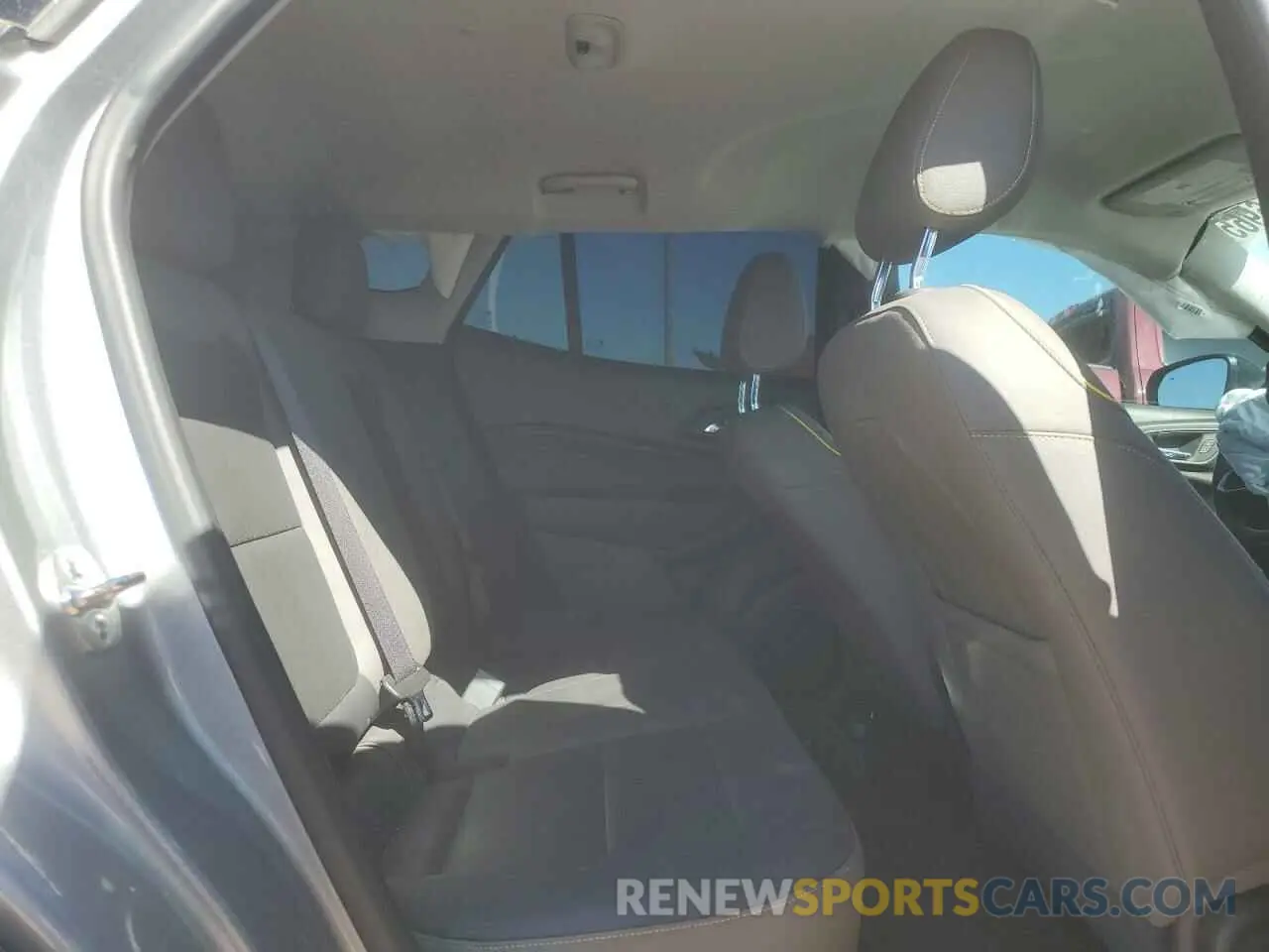 11 Photograph of a damaged car KL77LKE22RC159901 CHEVROLET TRAX ACTIV 2024