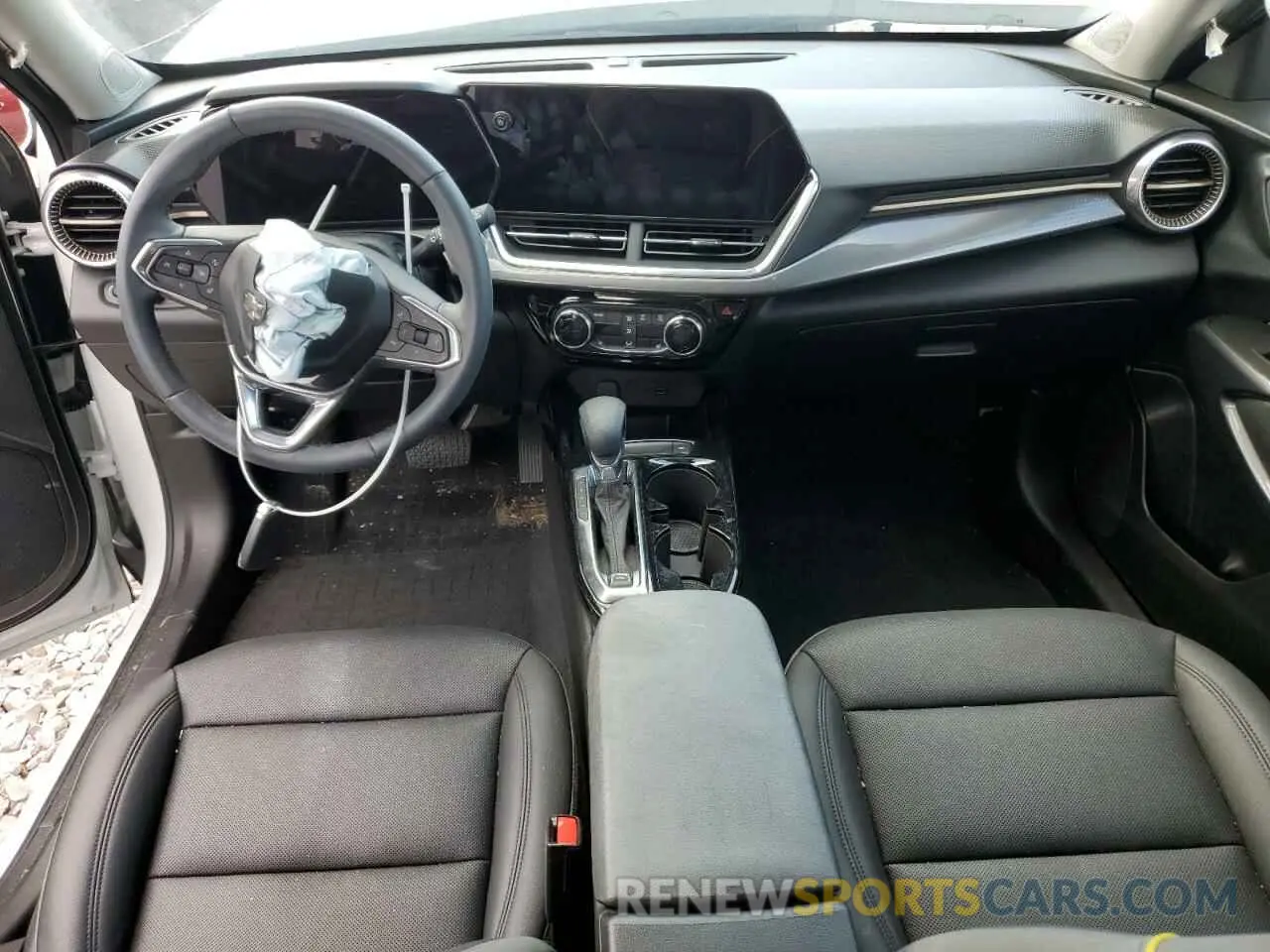 8 Photograph of a damaged car KL77LKE23RC052100 CHEVROLET TRAX ACTIV 2024