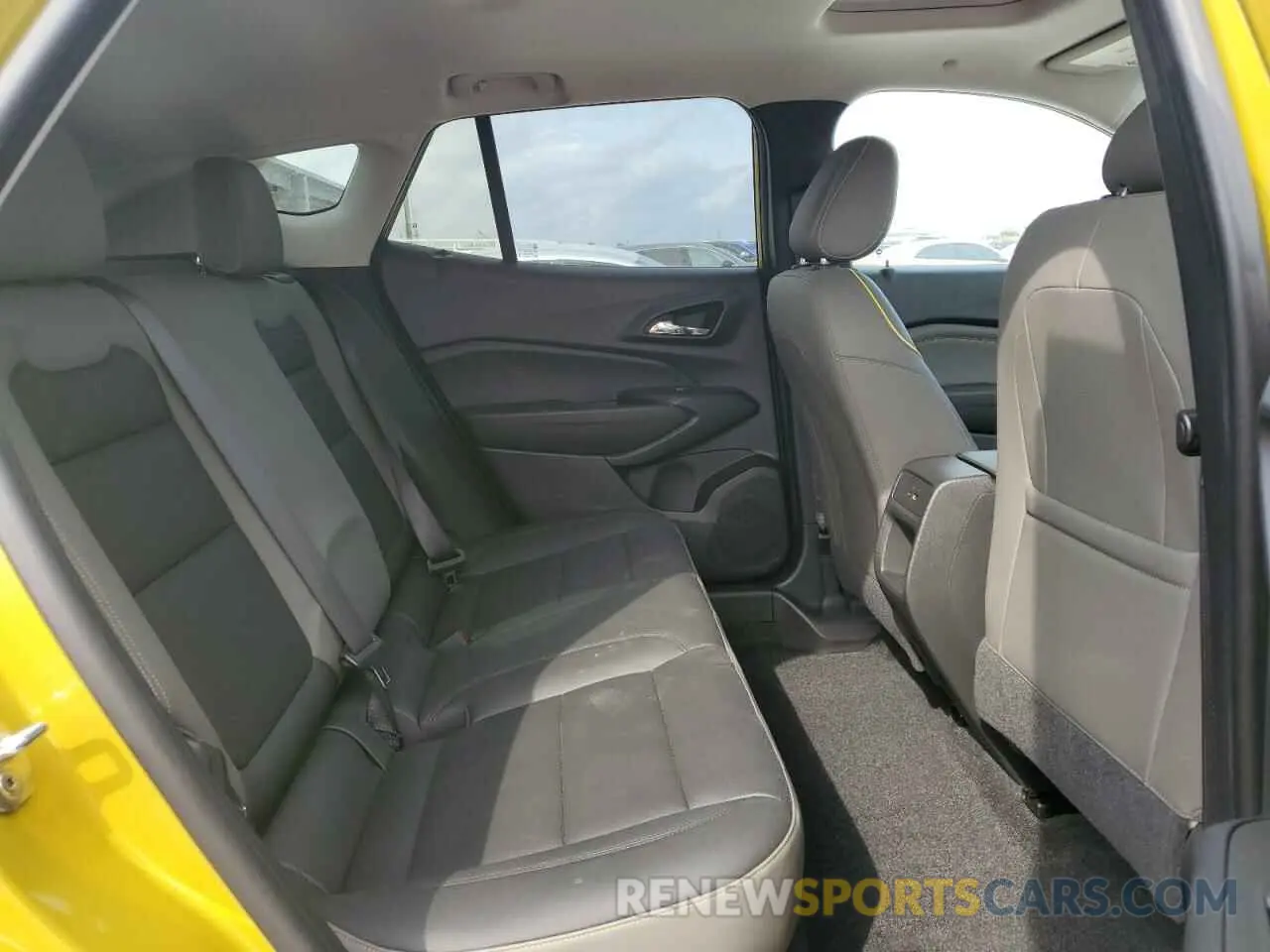 12 Photograph of a damaged car KL77LKE25RC019759 CHEVROLET TRAX ACTIV 2024