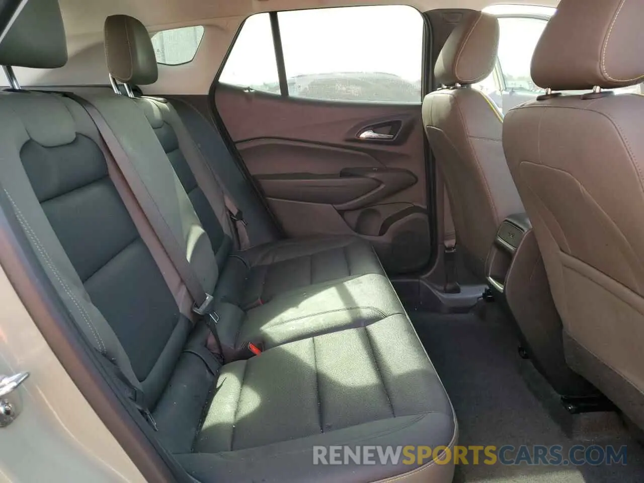 11 Photograph of a damaged car KL77LKE26RC123113 CHEVROLET TRAX ACTIV 2024
