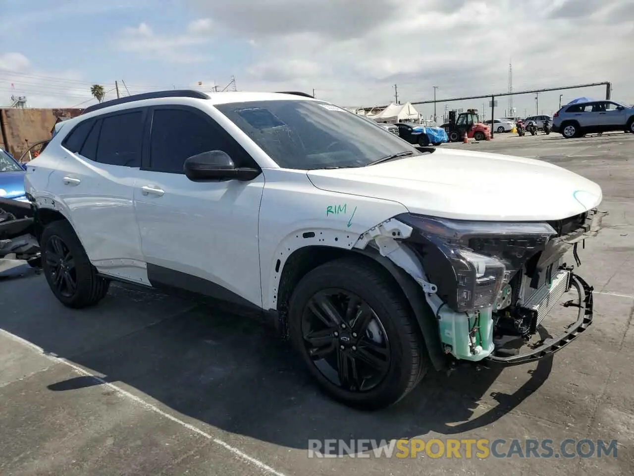 4 Photograph of a damaged car KL77LKEP2SC047911 CHEVROLET TRAX ACTIV 2025