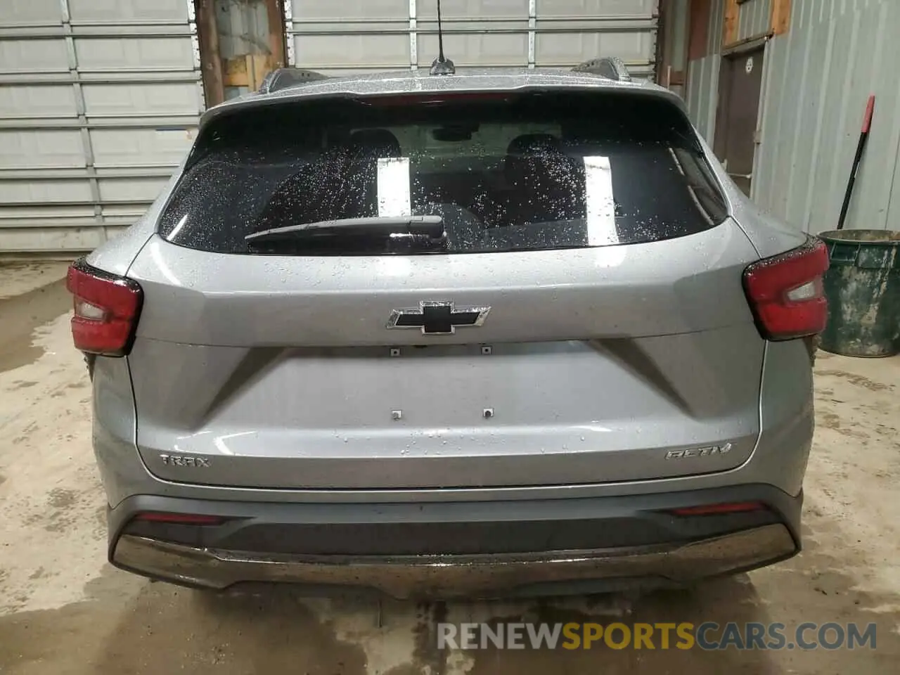6 Photograph of a damaged car KL77LKEP2SC126320 CHEVROLET TRAX ACTIV 2025