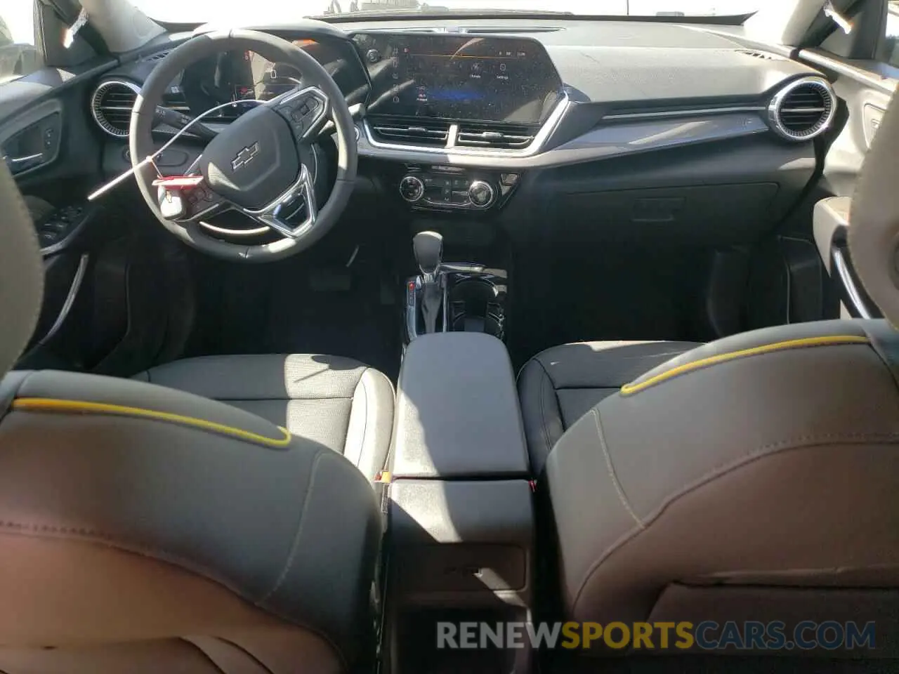 8 Photograph of a damaged car KL77LKEP2SC153050 CHEVROLET TRAX ACTIV 2025
