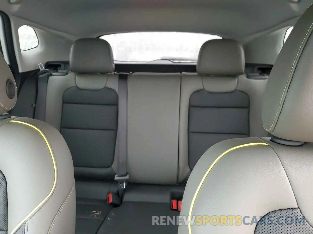 10 Photograph of a damaged car KL77LKEP4SC035081 CHEVROLET TRAX ACTIV 2025