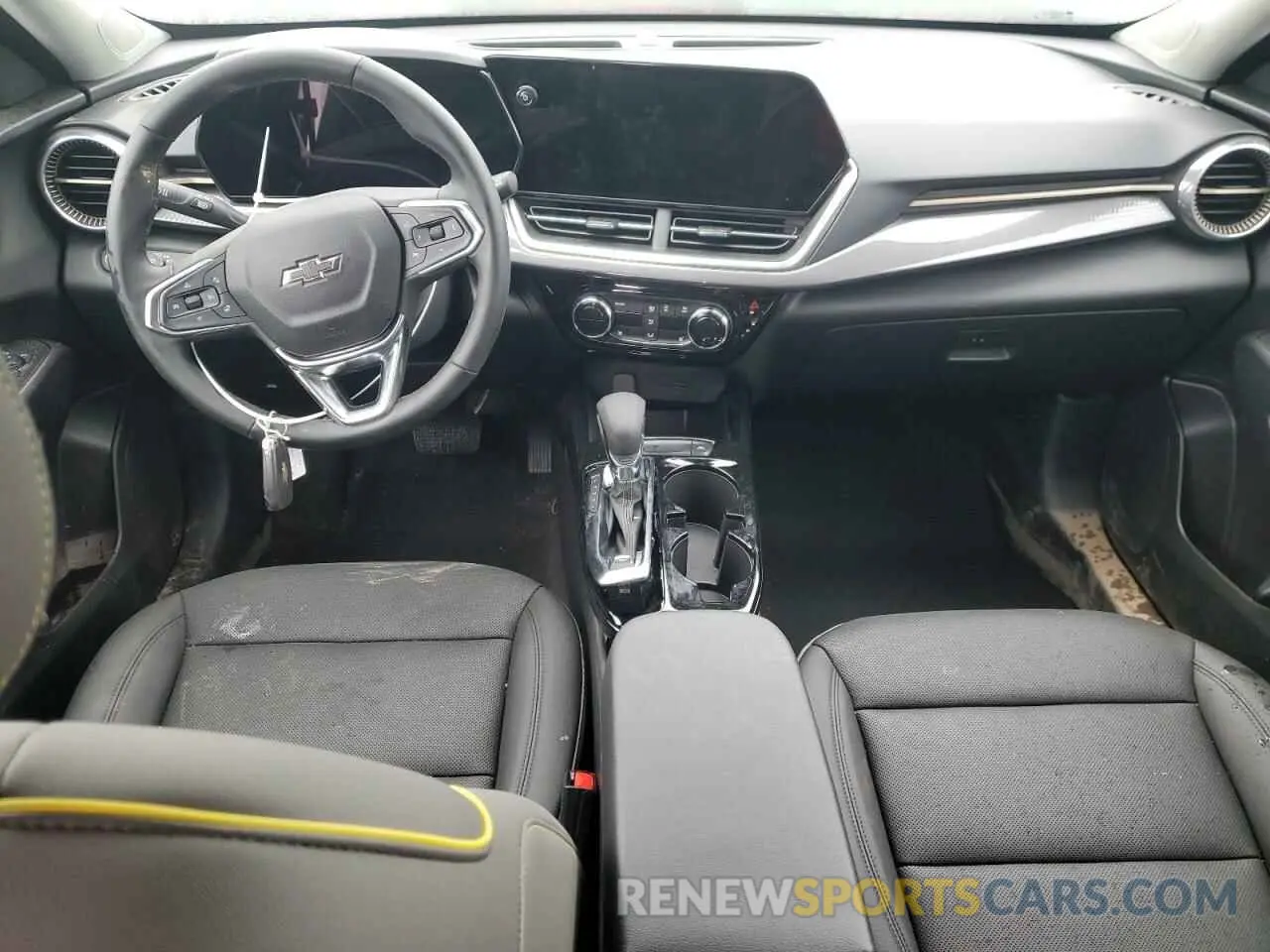 8 Photograph of a damaged car KL77LKEP4SC035081 CHEVROLET TRAX ACTIV 2025