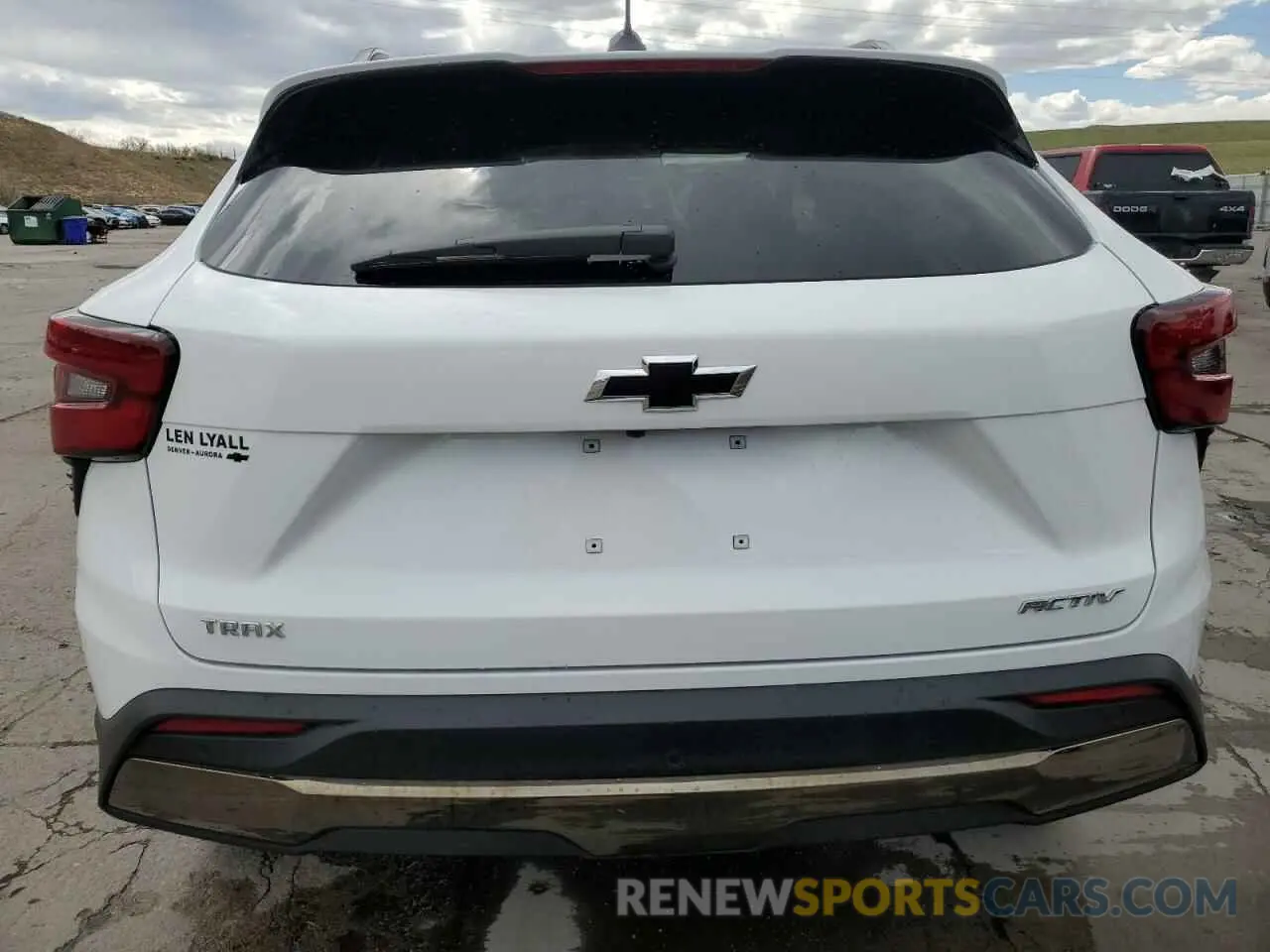 6 Photograph of a damaged car KL77LKEP6SC152693 CHEVROLET TRAX ACTIV 2025