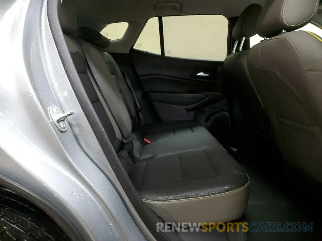11 Photograph of a damaged car KL77LKEP7SC013527 CHEVROLET TRAX ACTIV 2025