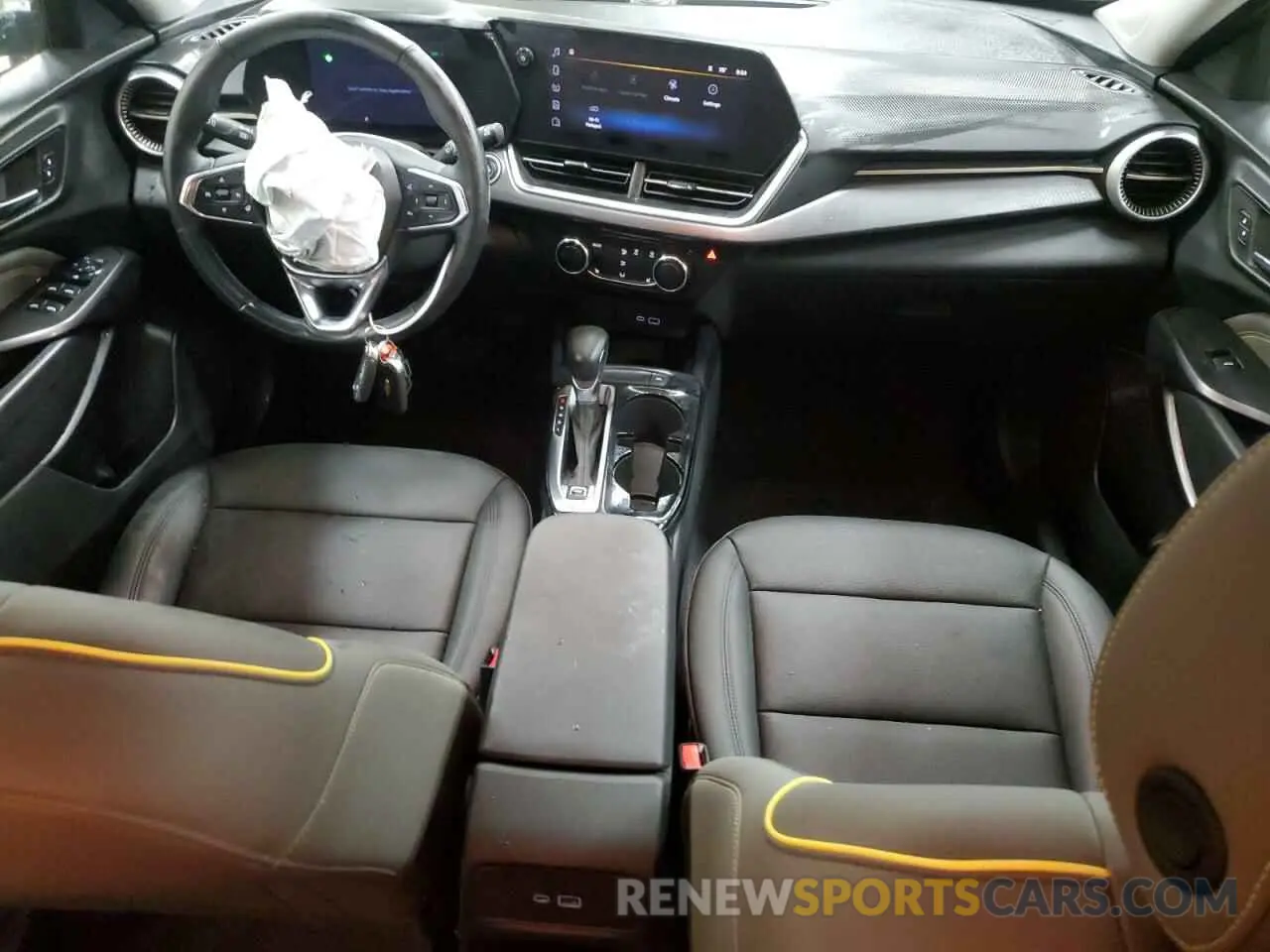 8 Photograph of a damaged car KL77LKEP7SC013527 CHEVROLET TRAX ACTIV 2025