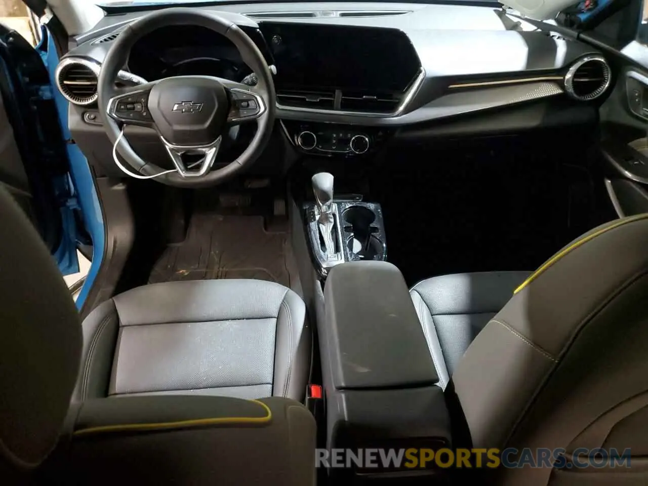 8 Photograph of a damaged car KL77LKEP7SC039044 CHEVROLET TRAX ACTIV 2025
