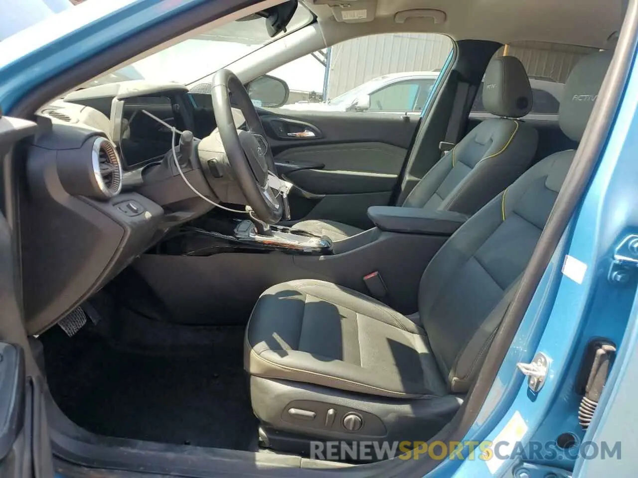 7 Photograph of a damaged car KL77LKEP8SC029218 CHEVROLET TRAX ACTIV 2025