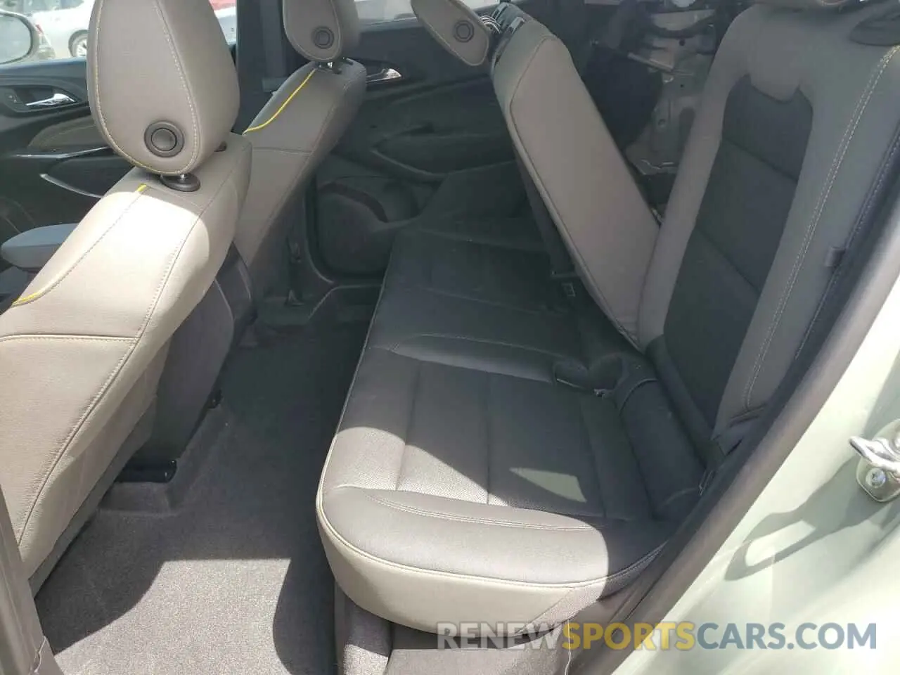 11 Photograph of a damaged car KL77LKEPXSC061572 CHEVROLET TRAX ACTIV 2025