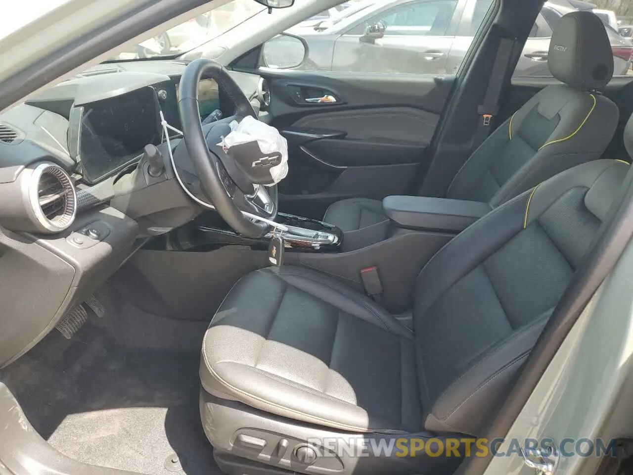 7 Photograph of a damaged car KL77LKEPXSC061572 CHEVROLET TRAX ACTIV 2025