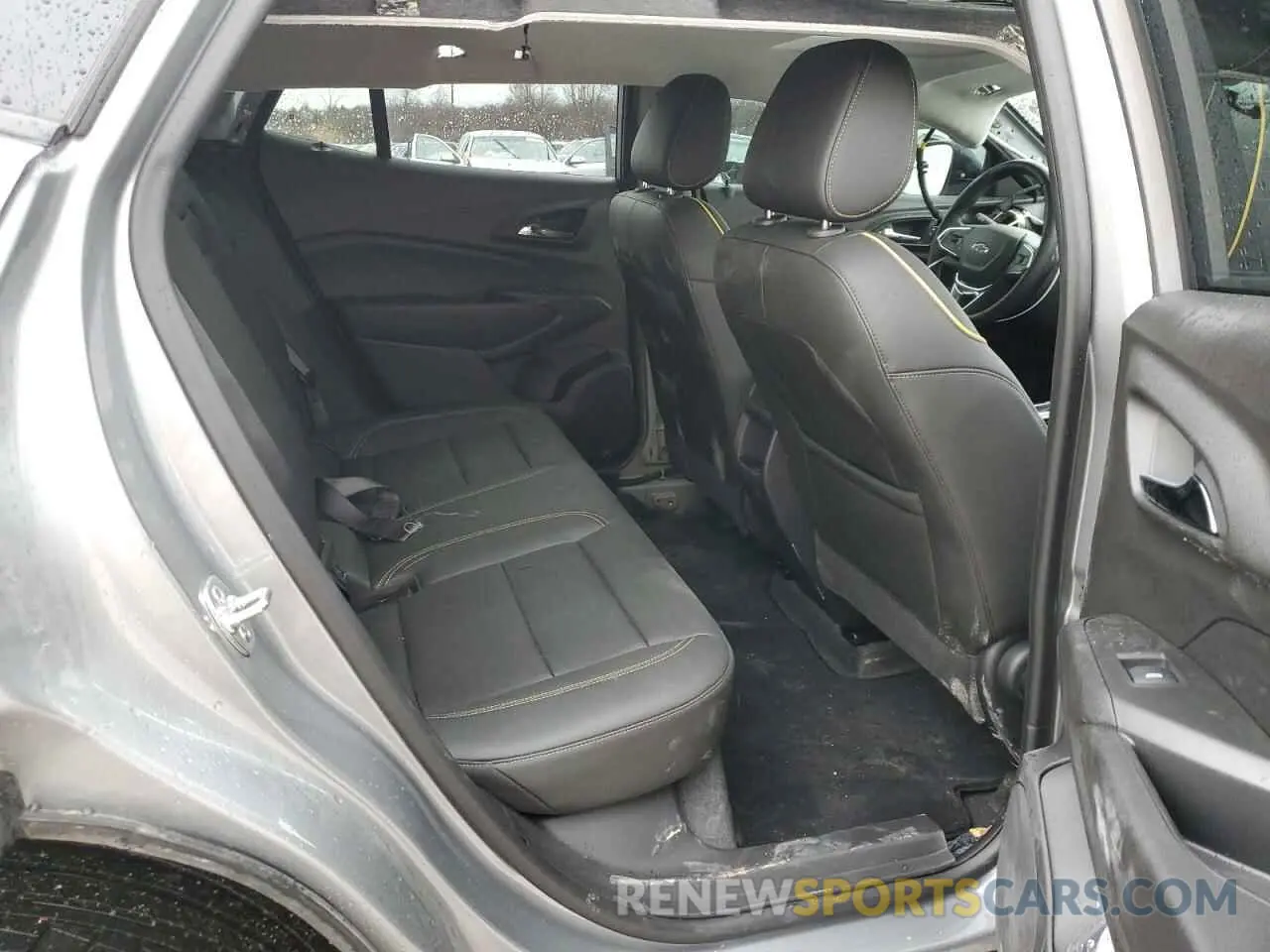 11 Photograph of a damaged car KL77LKEPXSC083765 CHEVROLET TRAX ACTIV 2025