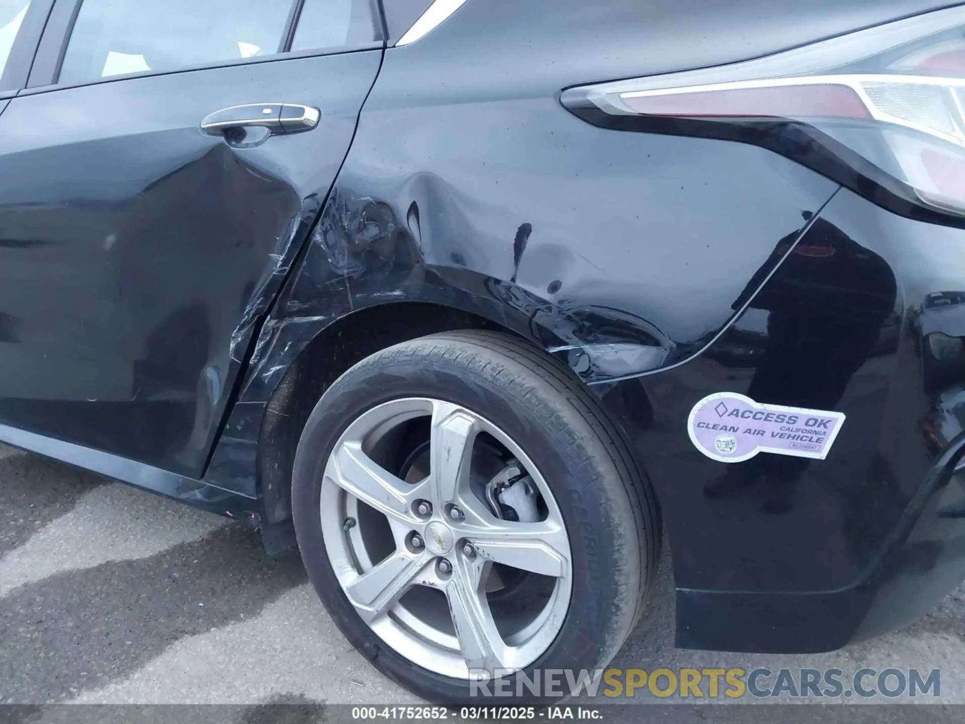 18 Photograph of a damaged car 1G1RC6S53KU114797 CHEVROLET VOLT 2019