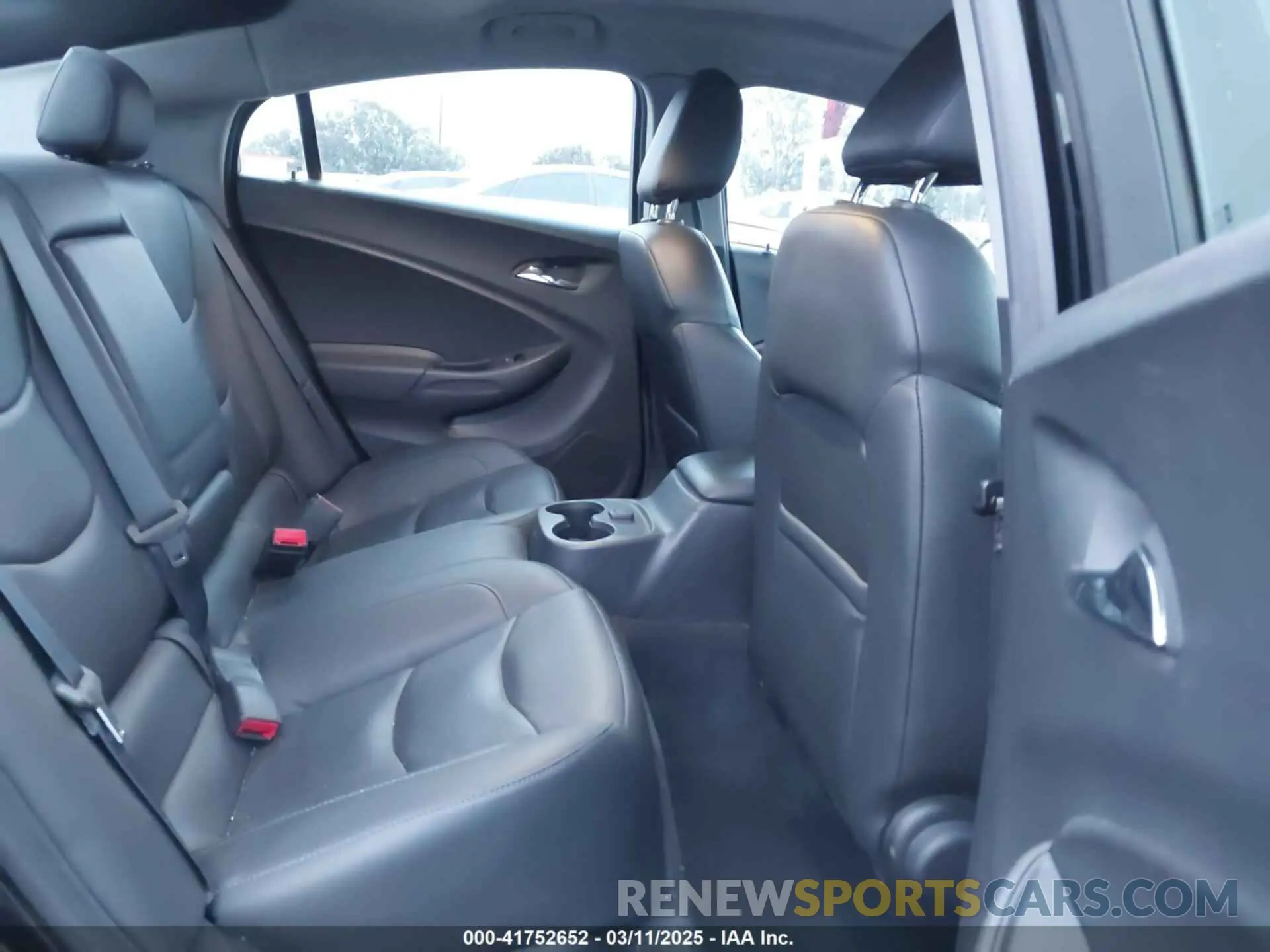 8 Photograph of a damaged car 1G1RC6S53KU114797 CHEVROLET VOLT 2019