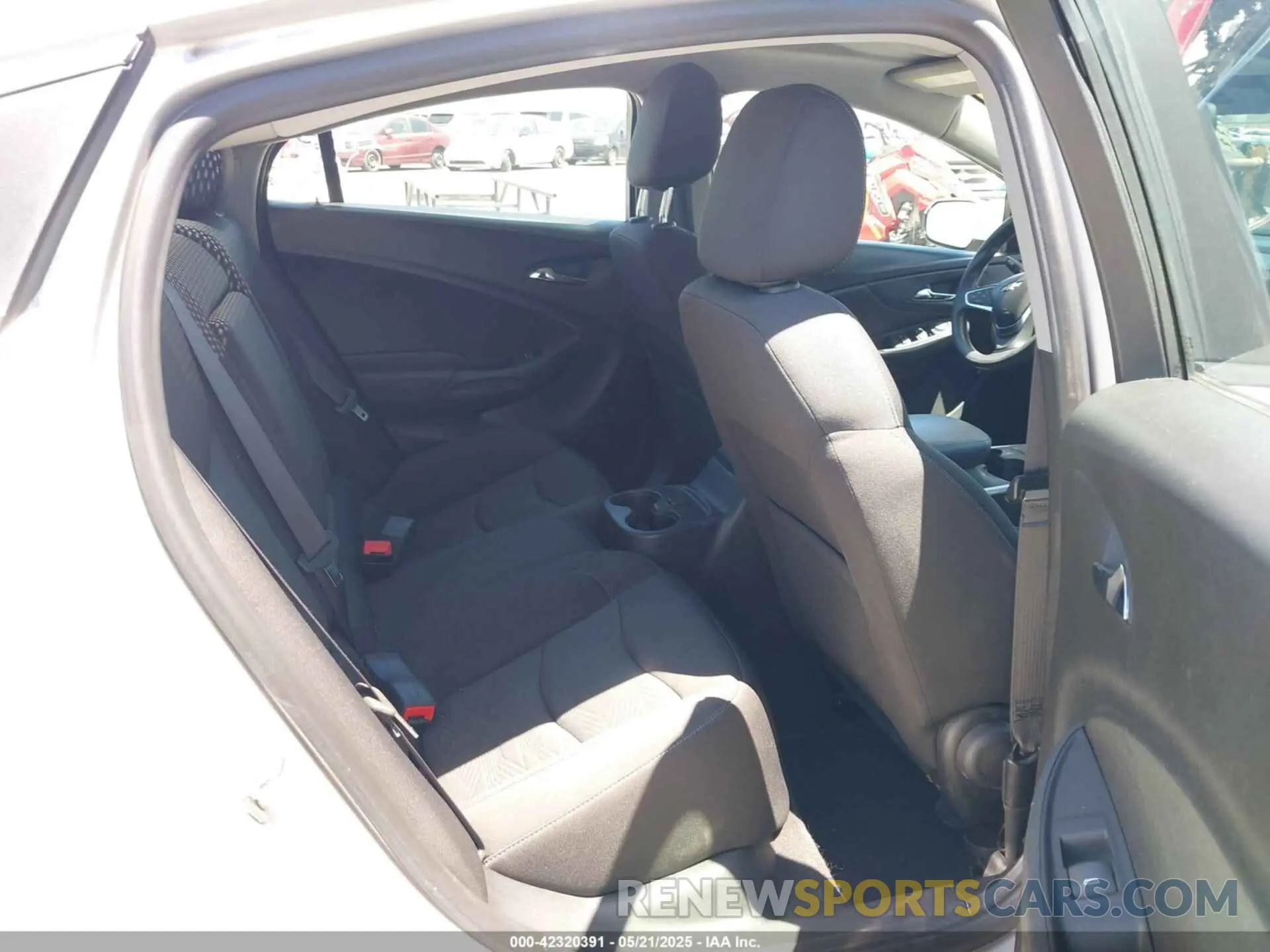 8 Photograph of a damaged car 1G1RC6S57KU128671 CHEVROLET VOLT 2019