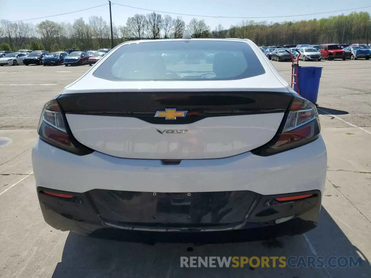 6 Photograph of a damaged car 1G1RD6S52KU126940 CHEVROLET VOLT 2019