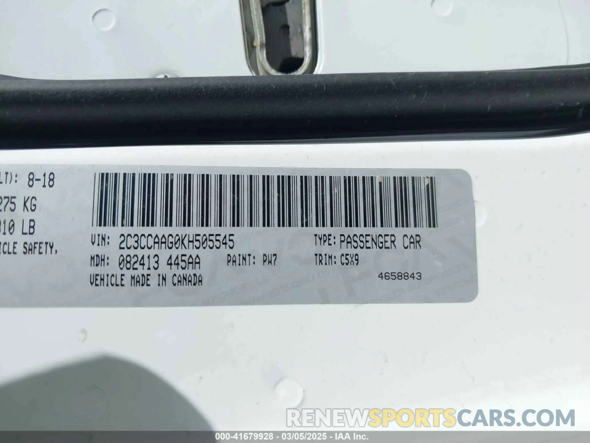 9 Photograph of a damaged car 2C3CCAAG0KH505545 CHRYSLER 300 2019