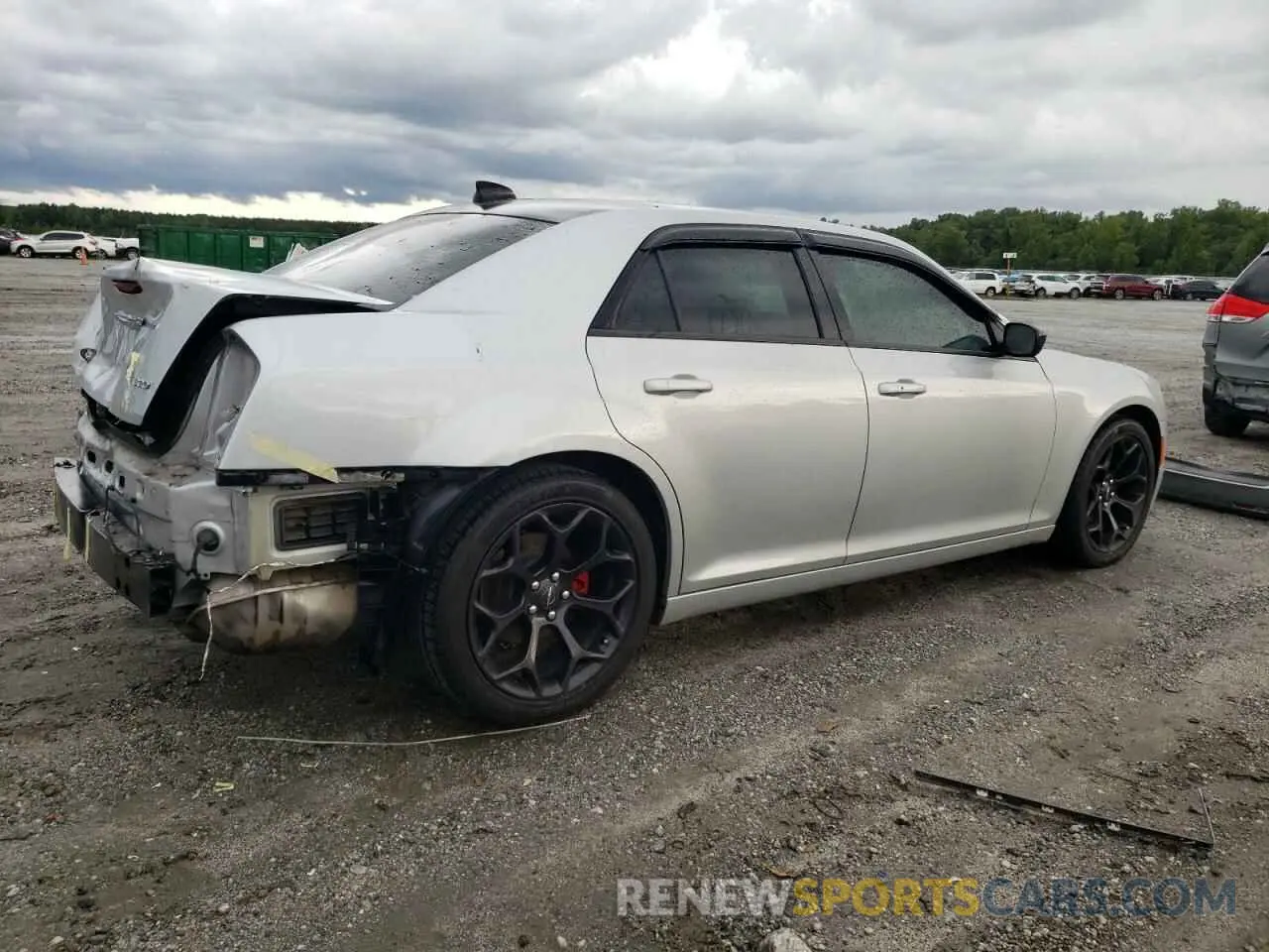 3 Photograph of a damaged car 2C3CCAAG0KH758672 CHRYSLER 300 2019