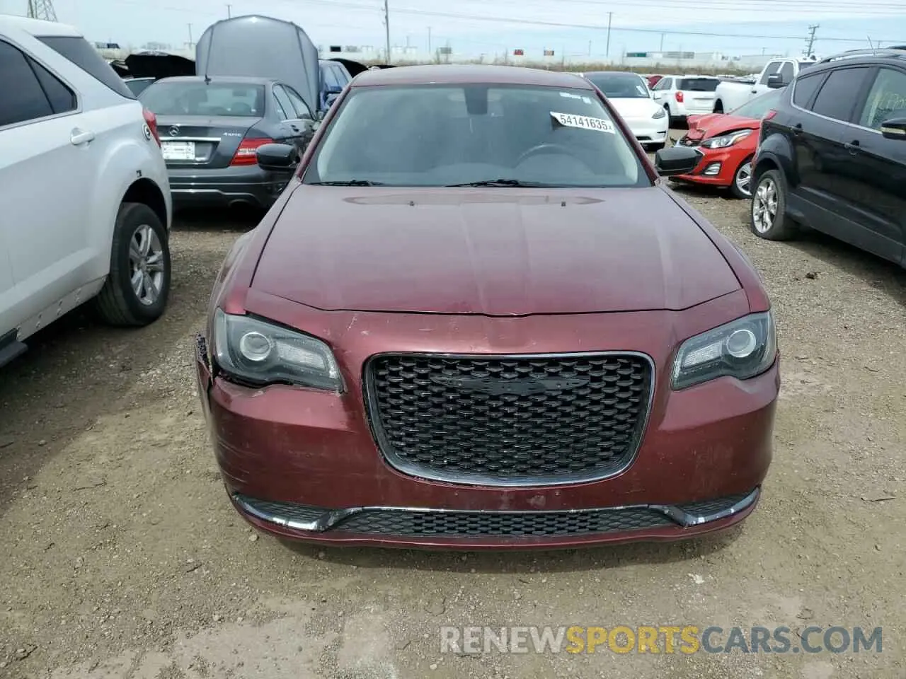 5 Photograph of a damaged car 2C3CCAAG1KH501567 CHRYSLER 300 2019