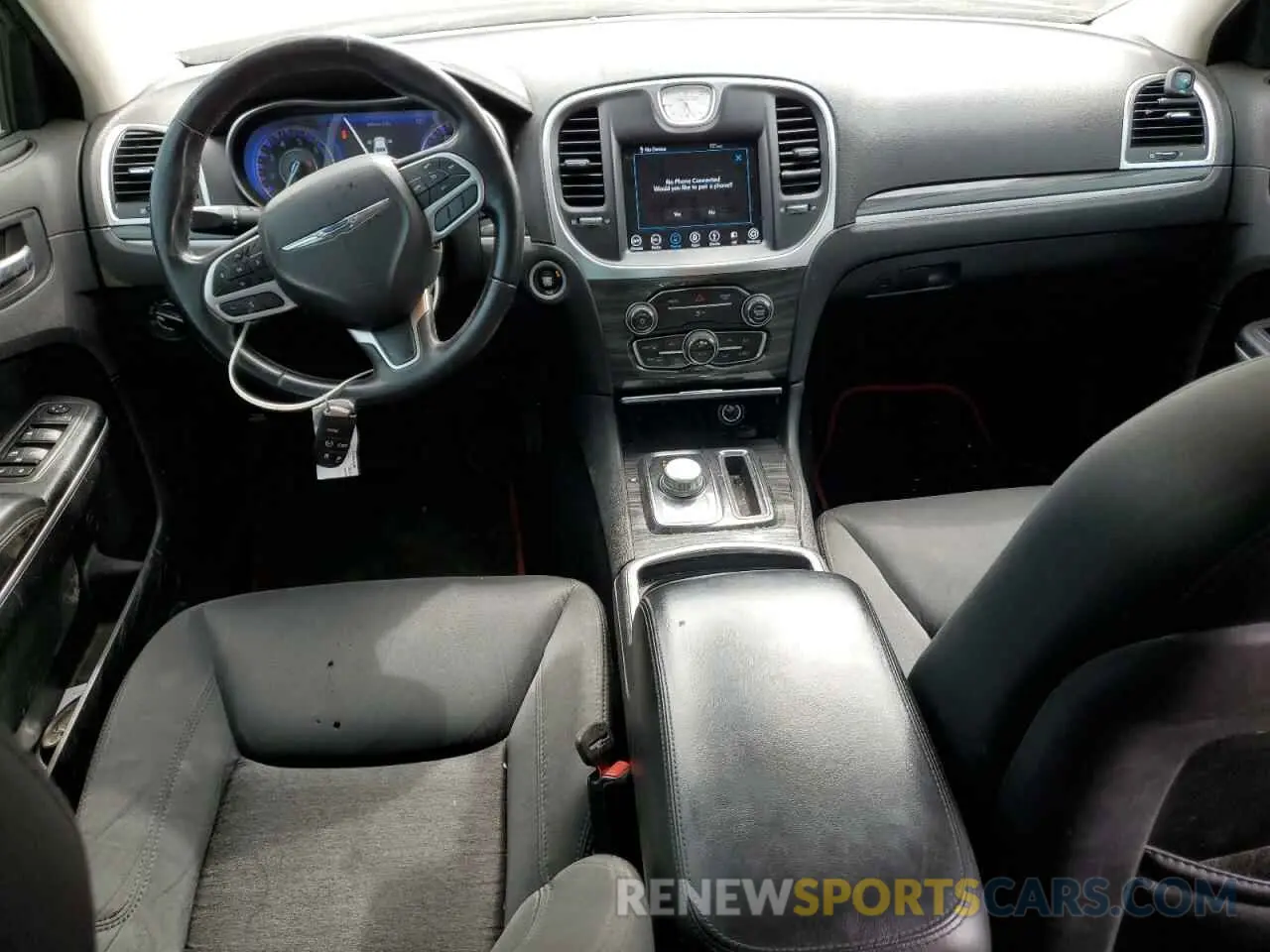8 Photograph of a damaged car 2C3CCAAG1KH501567 CHRYSLER 300 2019