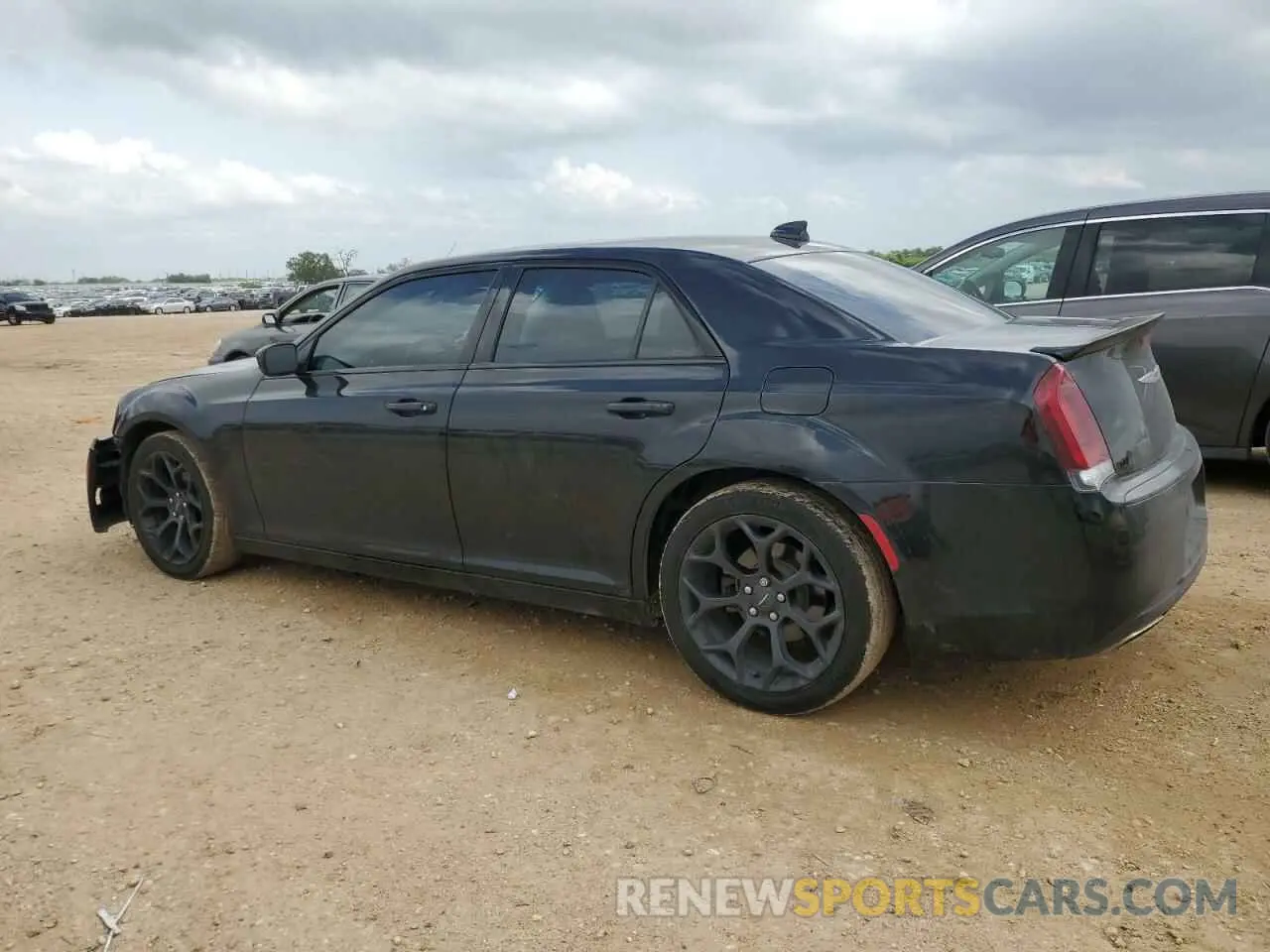 2 Photograph of a damaged car 2C3CCAAG1KH610336 CHRYSLER 300 2019