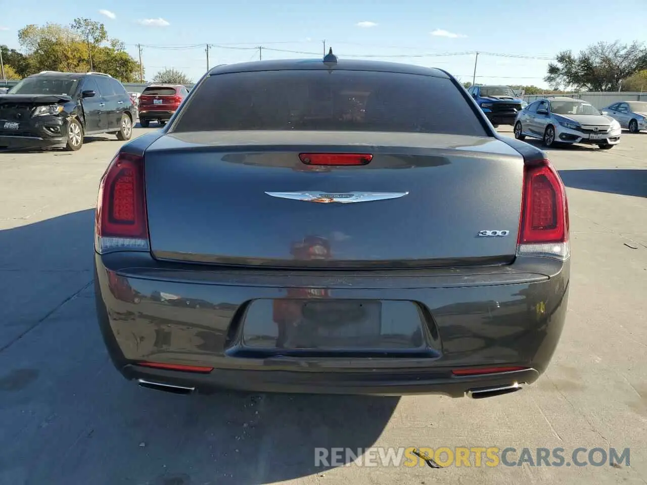 6 Photograph of a damaged car 2C3CCAAG1KH727060 CHRYSLER 300 2019