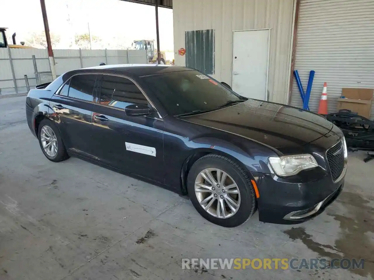 4 Photograph of a damaged car 2C3CCAAG2KH565231 CHRYSLER 300 2019