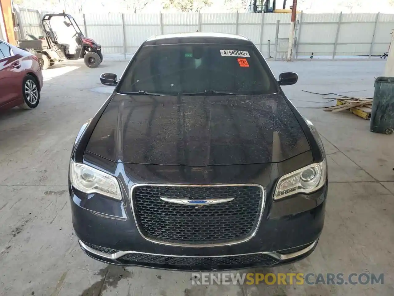 5 Photograph of a damaged car 2C3CCAAG2KH565231 CHRYSLER 300 2019