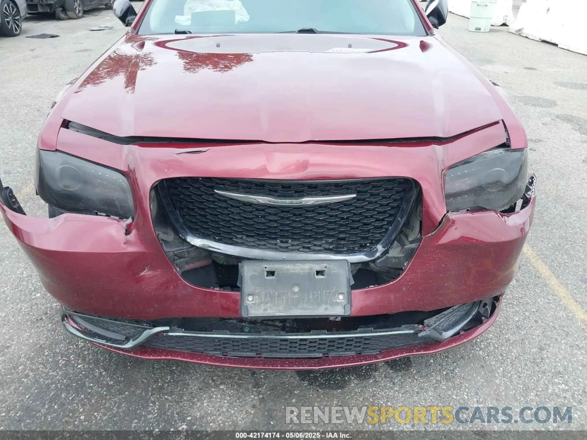 6 Photograph of a damaged car 2C3CCAAG2KH582515 CHRYSLER 300 2019
