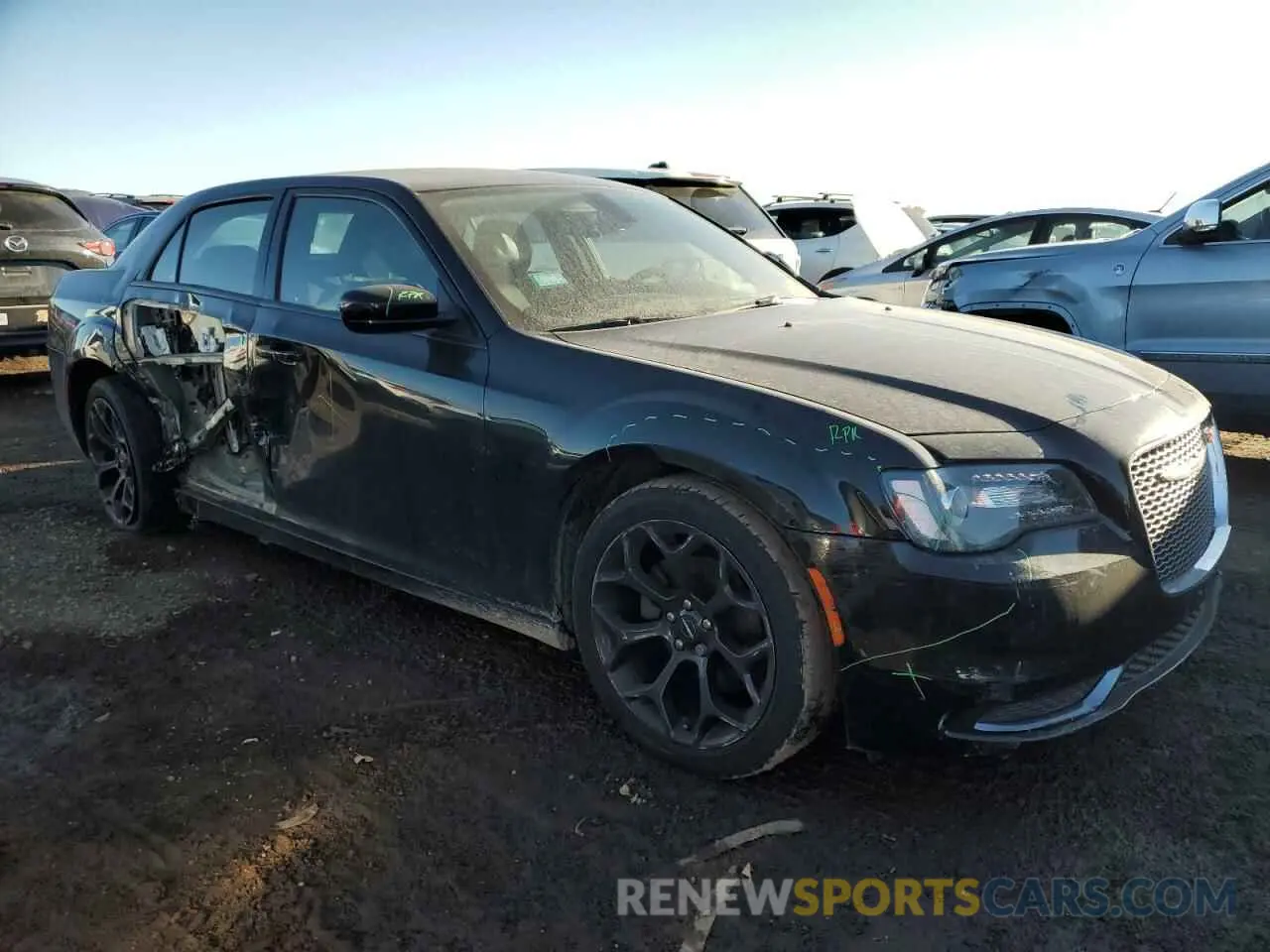 4 Photograph of a damaged car 2C3CCAAG2KH609955 CHRYSLER 300 2019