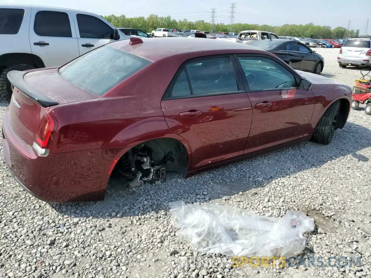 3 Photograph of a damaged car 2C3CCAAG3KH582510 CHRYSLER 300 2019