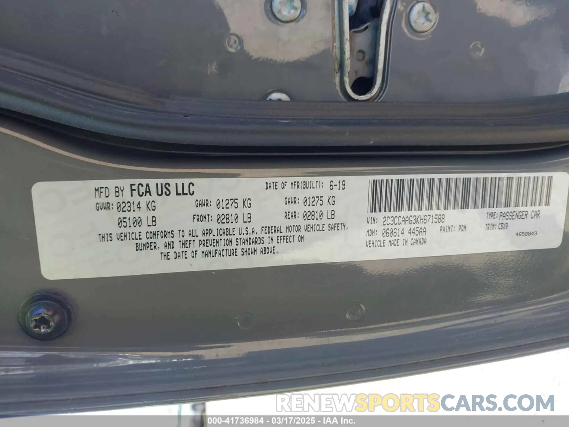 9 Photograph of a damaged car 2C3CCAAG3KH671588 CHRYSLER 300 2019