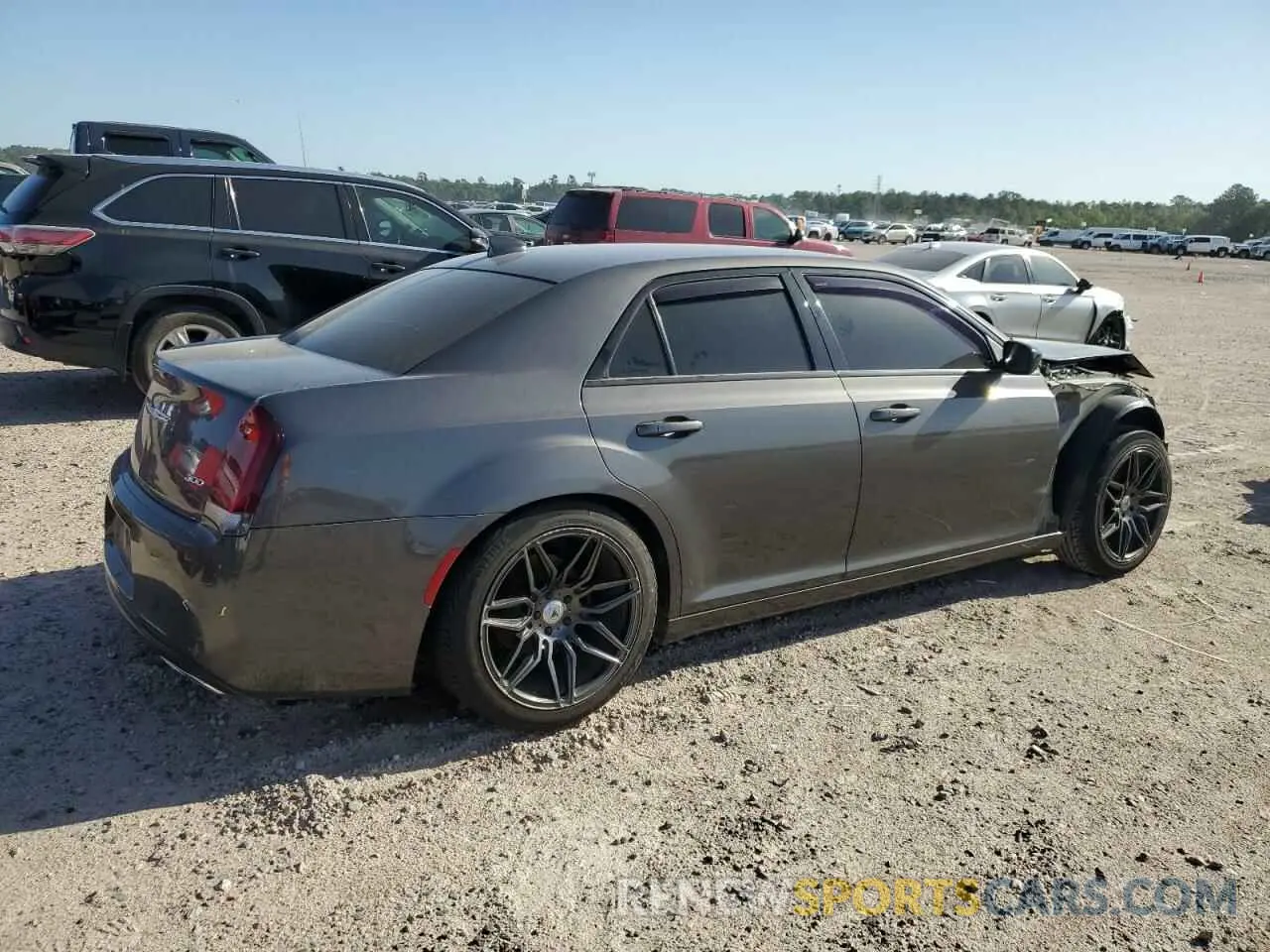 3 Photograph of a damaged car 2C3CCAAG4KH636896 CHRYSLER 300 2019