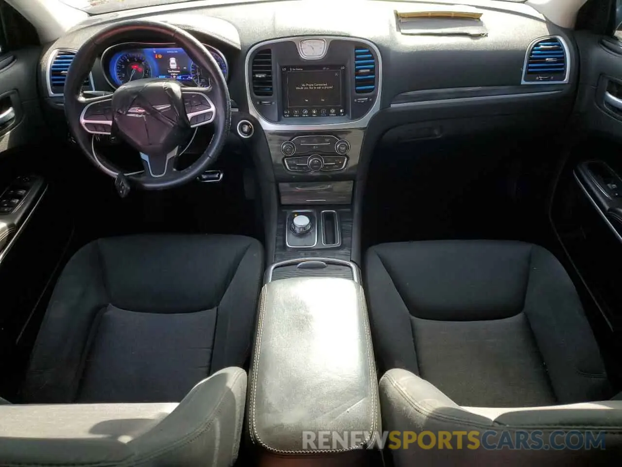 8 Photograph of a damaged car 2C3CCAAG4KH636896 CHRYSLER 300 2019