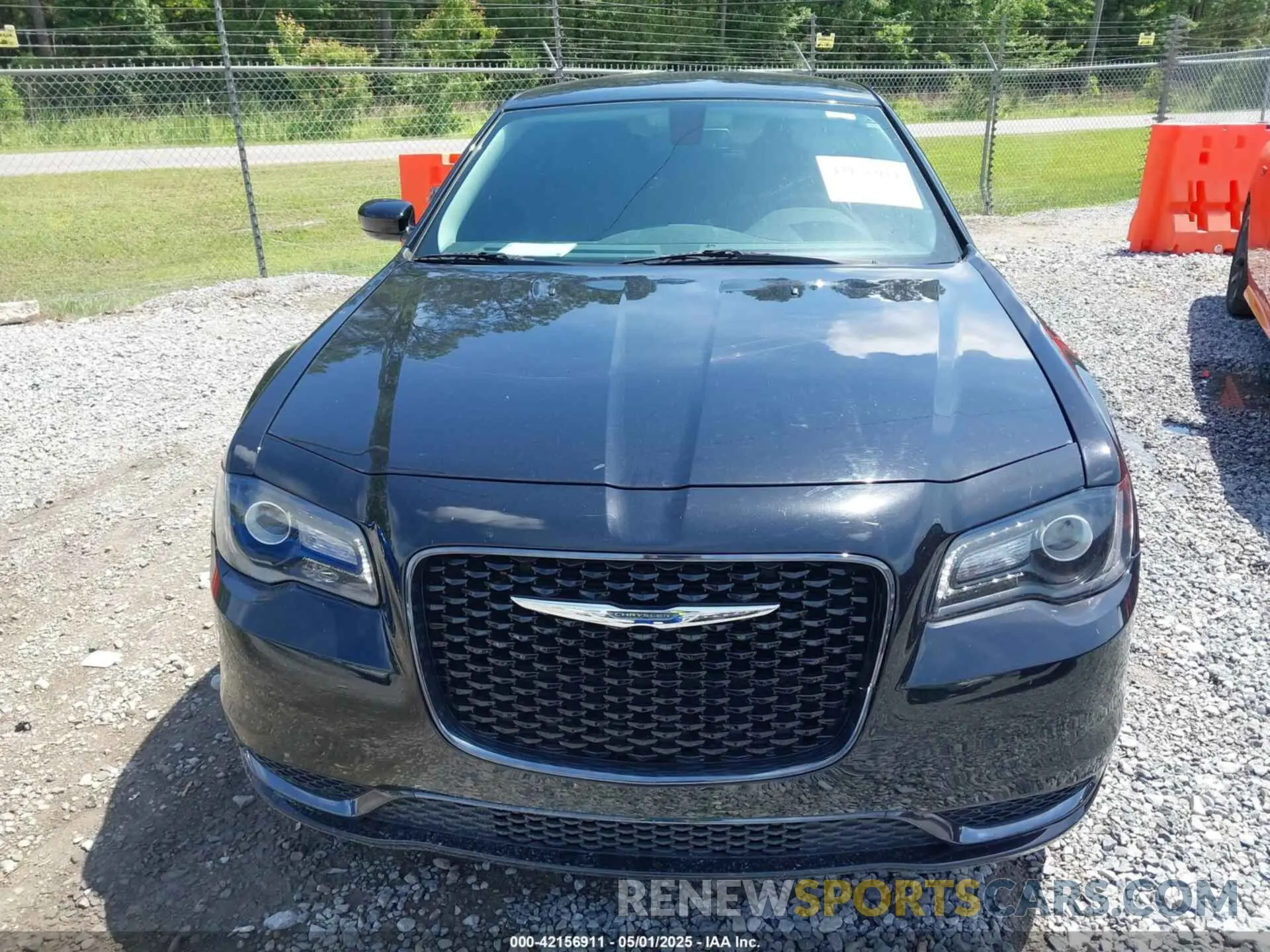 6 Photograph of a damaged car 2C3CCAAG4KH636929 CHRYSLER 300 2019