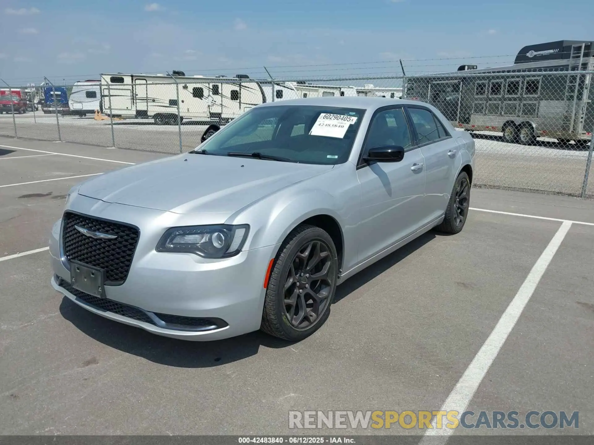 2 Photograph of a damaged car 2C3CCAAG4KH648286 CHRYSLER 300 2019