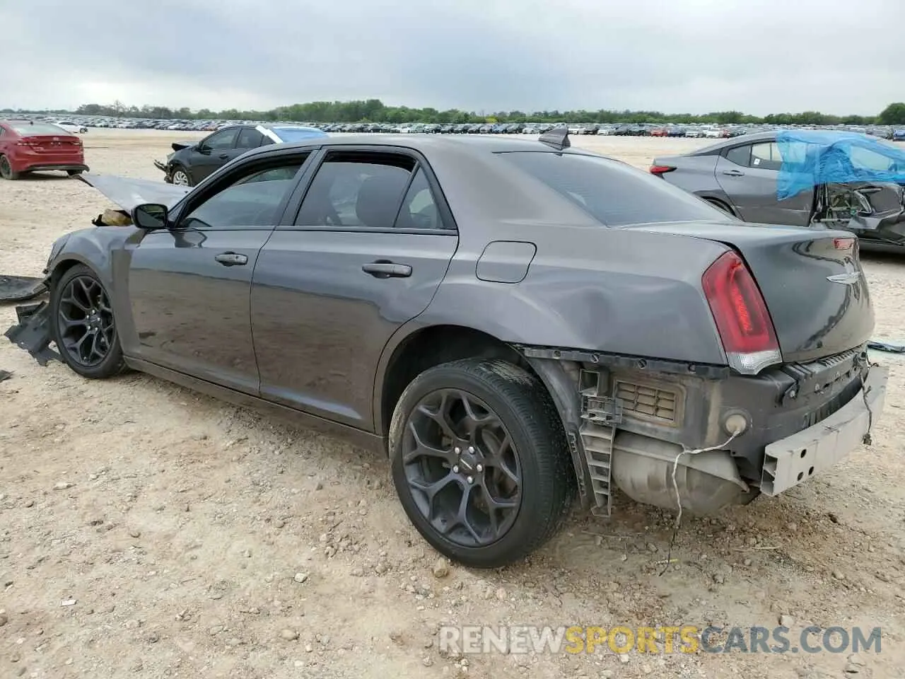 2 Photograph of a damaged car 2C3CCAAG4KH745939 CHRYSLER 300 2019